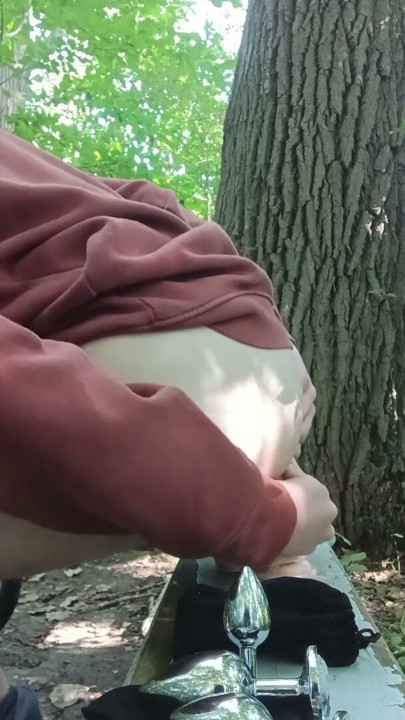Gryiia in forest | Clip 2