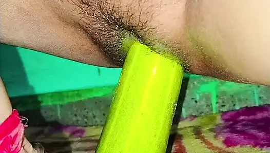 aak fir se meri sexi or pyari wife apni pyasi chut dali bhot badi loki or dal ke bhot maze liye or apni chuchi ko bhi khub daba ke maze liy