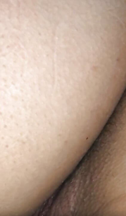 Fingering my wife until she cums