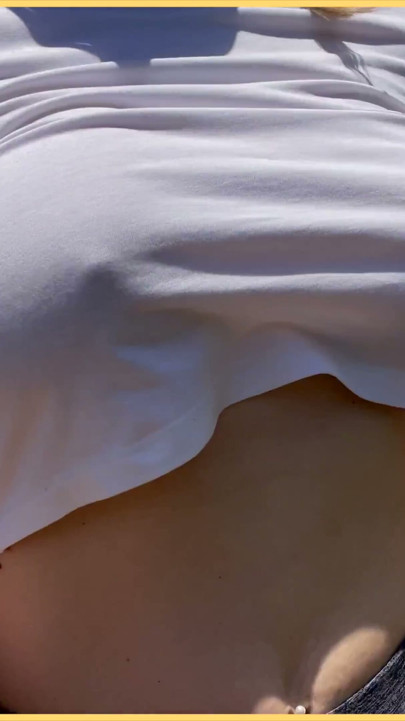 Istri suka menjadi tanpa bra setiap saat. | Klip 1