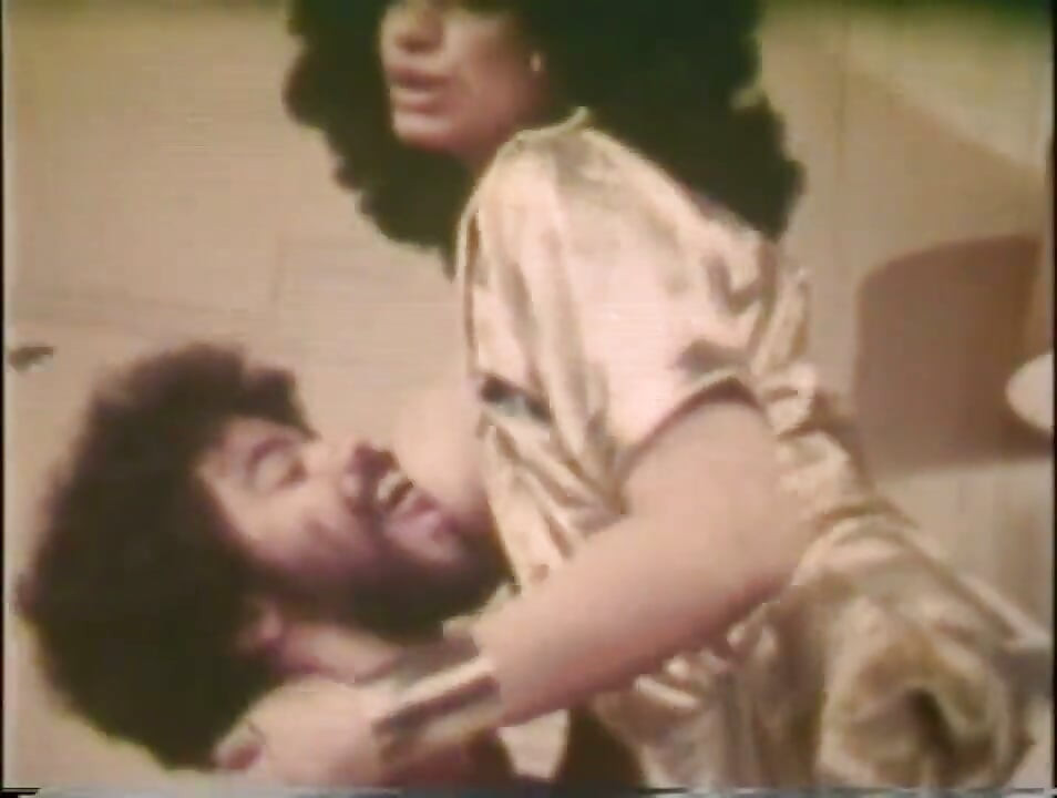 Midget vintage fucks a big juggs black girls