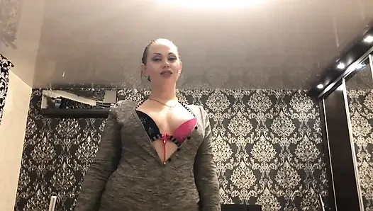 Сильная тренировка и поклонение мышцам! Мотивация и доминирование в костюме с сексуальным телом!