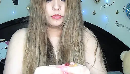 SAYA MENELAN BEBERAPA CACING BERGETAH YANG SANGAT PANJANG!!