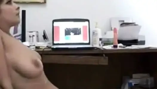 Brandons heiße büropause solo