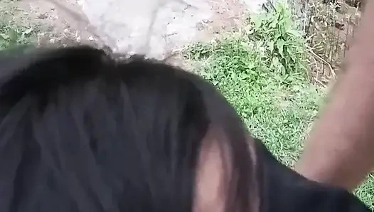 Bagian 2 - seks luar ruangan desi dengan gadis asing di hutan.