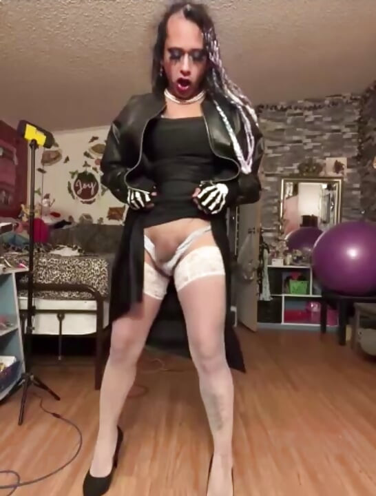 Glam Goth για τα νέα χρόνια