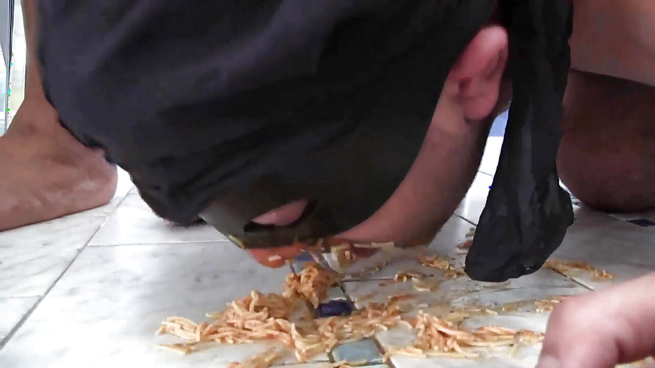 Ebony ordered spaghetti