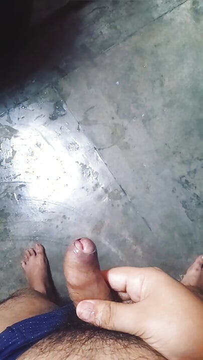 Water came out of the cock, punched inside the tights.