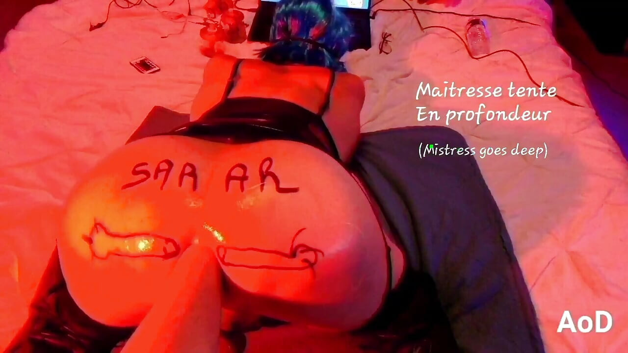 Deep Fisting SarahLope Fisted By His Wife