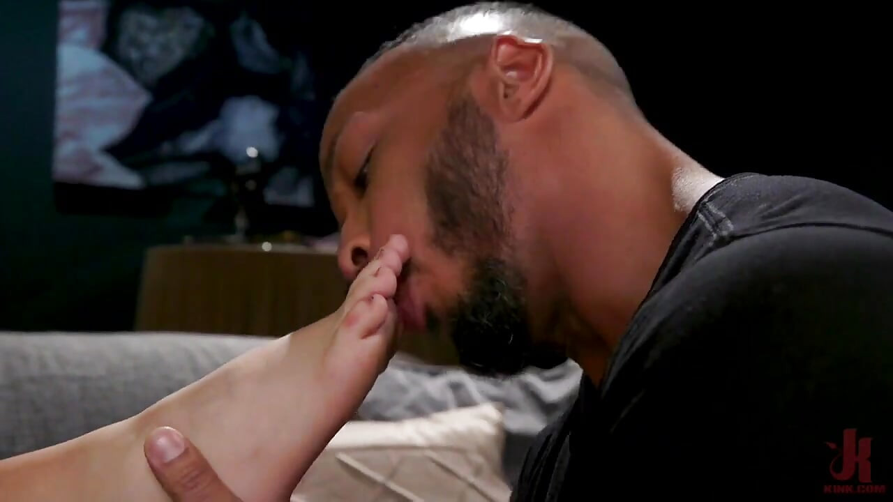 Serving Ms. Kay: Diva Khloe Kay Puts Handler Through the Wringer