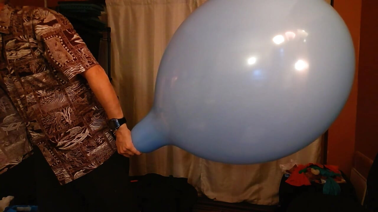 157) Two Sit 2 Pops and Blimp Balloon Hump and Cum
