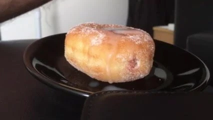 射在食物里