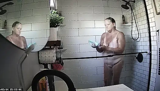 Миссис Джоан Таннер настоящая публичная школьная учительница, захваченная в душе 03-14-2026