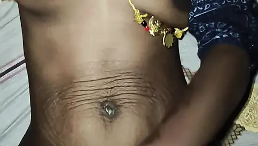 Kayınbiraderi kayınbiraderi kız kardeşini baştan çıkarıyor