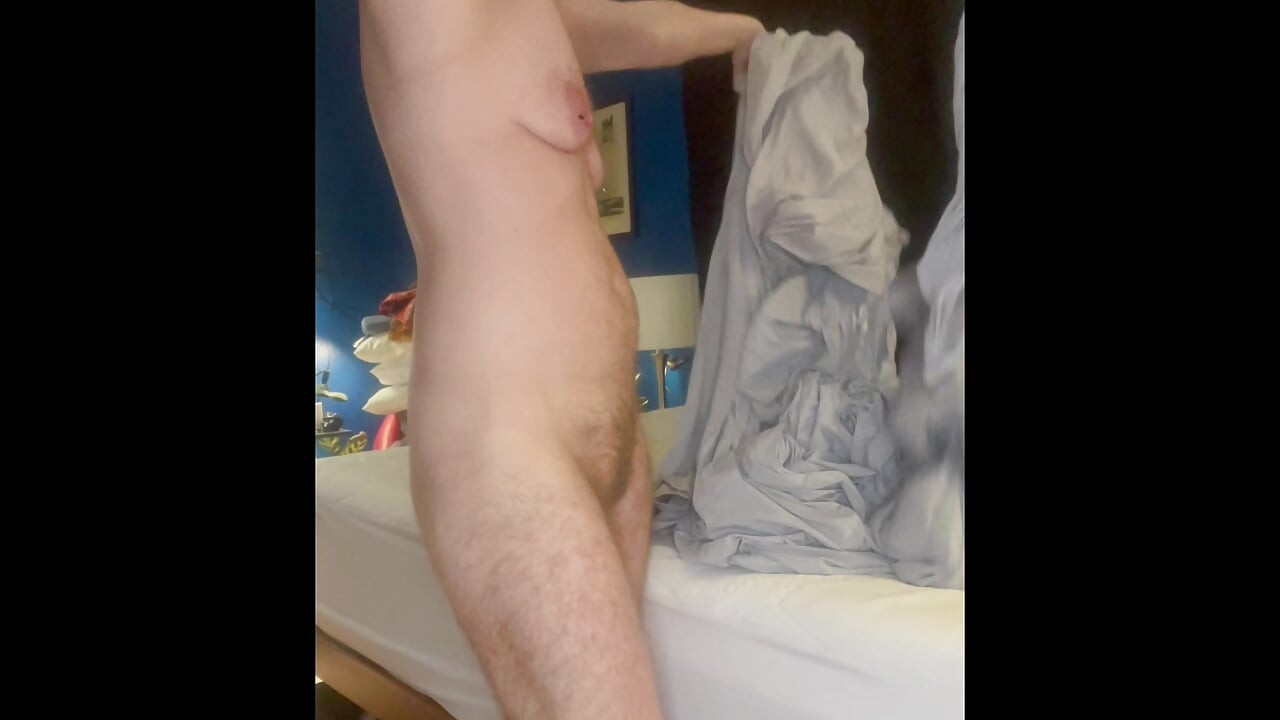 Cspot naked and changing the bedsheets
