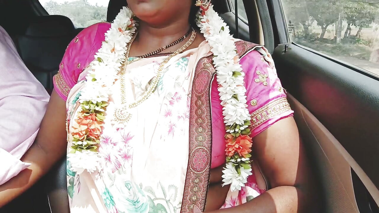 Indischer Auto-sex Telugu Saree hausfrau Autoreise zum Ficken mit freund des ehemanns. Telugu dirtytalk.