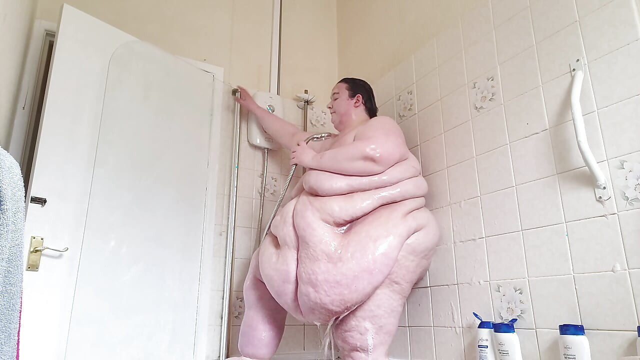chuveiro balançando e lavando pt 3