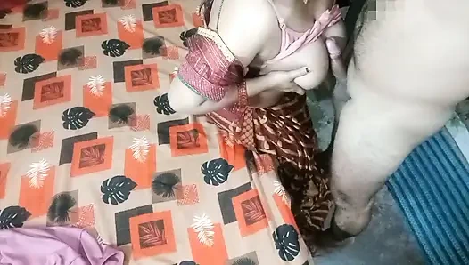 Bhabhi ne sara pani nikal diya.