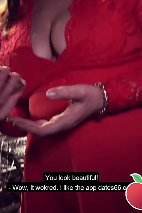 Azgın orta yaşlı seksi kadın Liz De Lane için açık havada sikişiyor! (İngilizce)