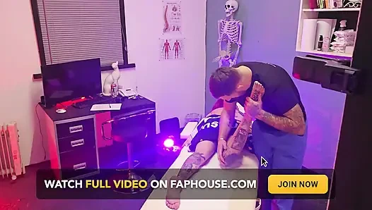 Tantric Yoni Massage with Thatbosslass