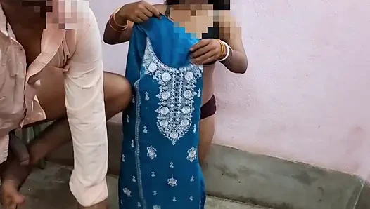 Индийская пара занимается сексом, муж трахает жену