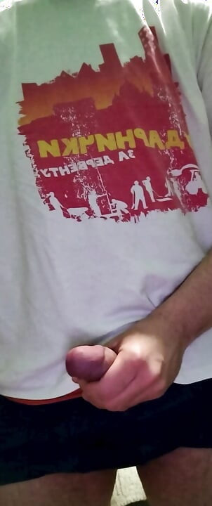 Young Gay Masturbates Until Cumming