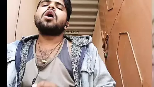 A Indian boy has full of out-of-control that doing Masturbation to see a fucking videos.