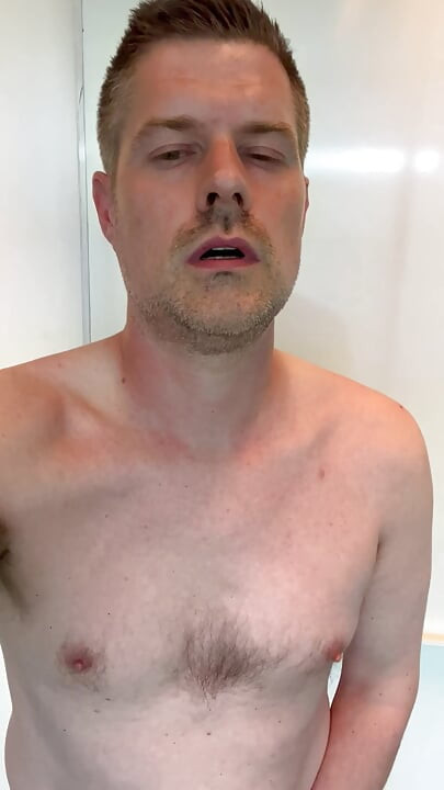 Thomas Renneberg - Public masturbation - Cumming - Naked - Straight - Big Cock