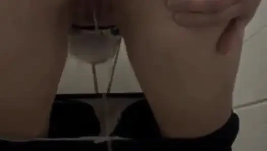 Shaved Pussy Work Pee