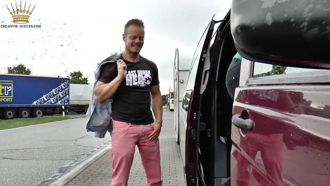 Female Hitchhiker Bangend in a Car on the Highway to Berlin and Double!-creampied (bonny Choc) 30min