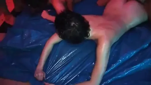 Skinny Babe Stretched Wide in Sloppy Group Fisting Frenzy