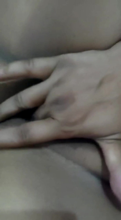 Deshi village boudi hard fingering and message her pussy | Clip 1