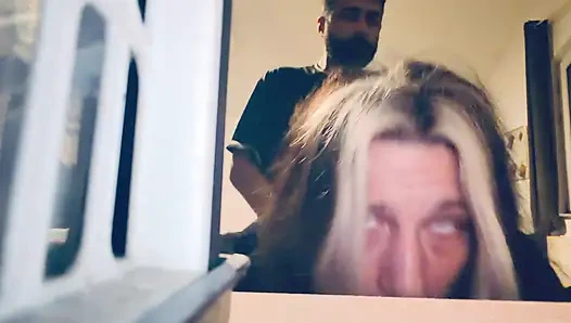 Bitte Bitte Gib’s Mir Von Hinten