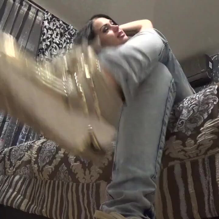 Kiss my golden shoes and cum!