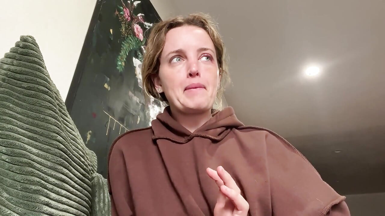 Interviu: anal dur cu Dredd Featuring Charlie Forde