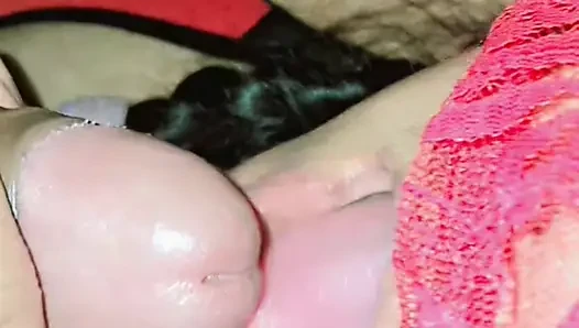 Blowjob und masturbation für geile junge freundin mit großem schwanz, viel sperma