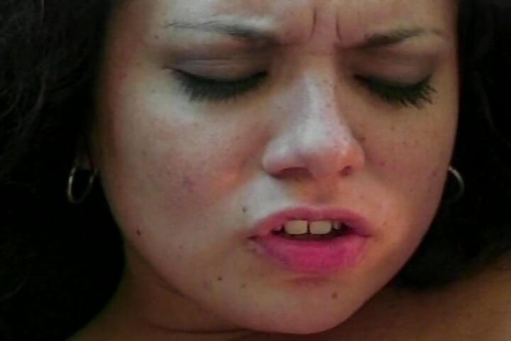 Sexy Babe Drinks Cum After Hardcore Fuck