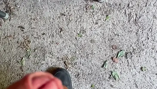 Dışarıda su sıçratıyor