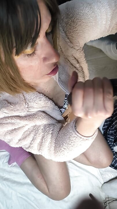 Crossdressing Faggot Deepthroats yes baby clean it with your tongue