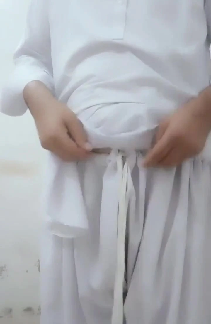 Desi Pakistani Boy Ass Show, Pakistani Boy Gand Show