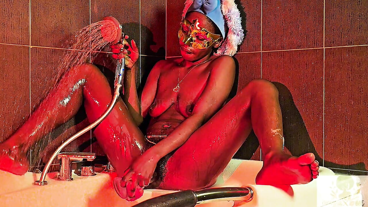Im such a dirty lil SLUT!! AFTER rubbing my juice box till ORGASM, its bathtime!!!