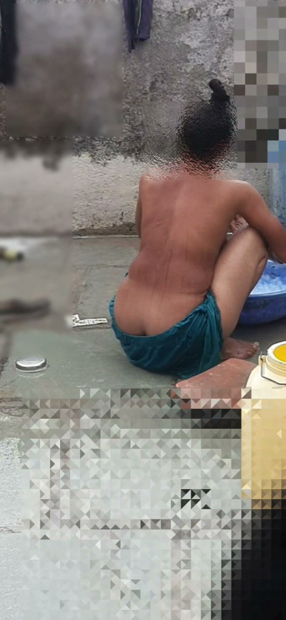 3부에서 야외에서 목욕하는 배다른여동생의 배다른 여동생 | 클립 2