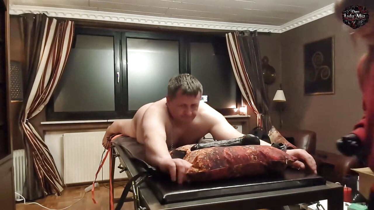 Domlady Mia - Punishment of Terror for the Slave - Training: Ass Fucked with the Fucking Machine - Part 2
