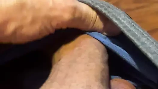 Look at that cock pulling out of joggers pants
