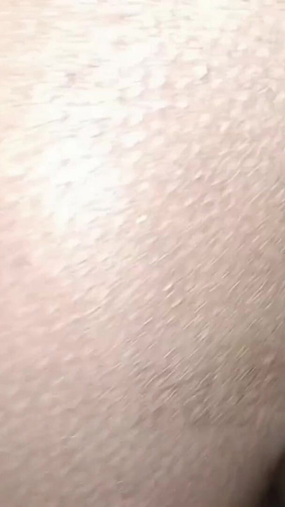 Die kurvige Desi Bhabhi schließt sich "Devar im badezimmer an - hardcore-tabu-sex-rollenspiel mit lautem stöhnen" | Clip 1