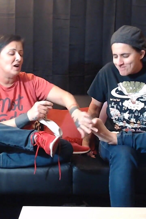 Socks sneakers smelling itching