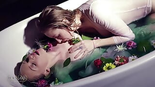 Verronica Kirei és Athena Rayne leszbikus