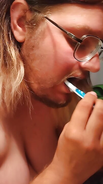T4t Couple Get It up in There Toothbrushing Fetish Fanclub Video of the Month