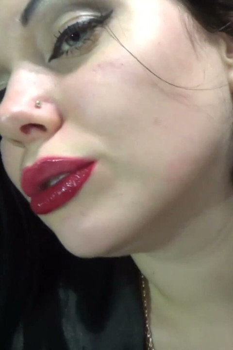 2 lipsticks and gloss for my sexy lips!