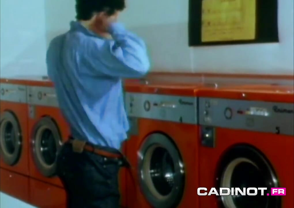Cadinot.fr - Three Twinks Fuck In A Laundromat